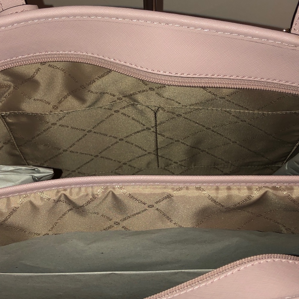 MICHAEL KORS🌸SADY LAPTOP TRAVEL TOTE BLOSSOM PINK - Picture 5 of 5